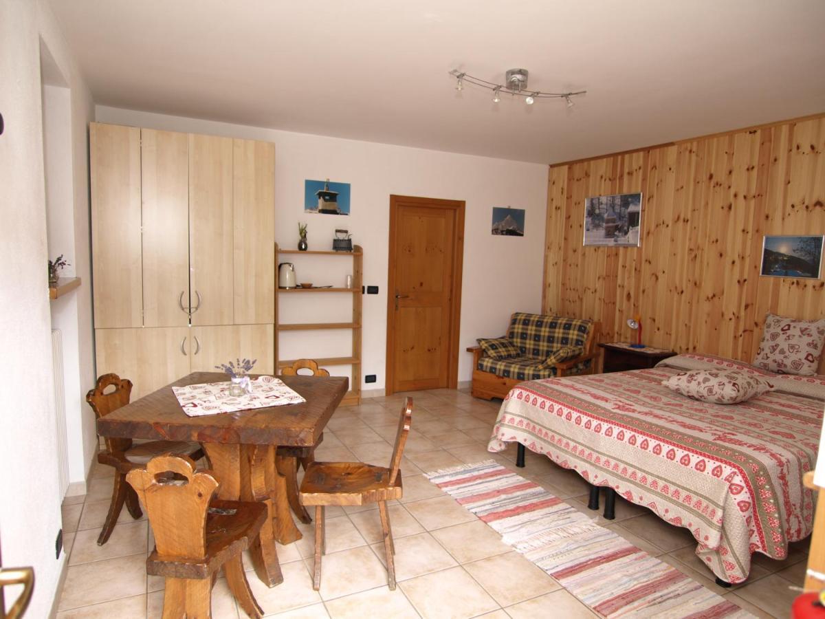 Bed and Breakfast B.&.B 44 Ostana Exterior foto